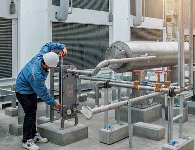 District Cooling Plant Turnaround: Temporary 2000 TR Chiller Farming Logistics