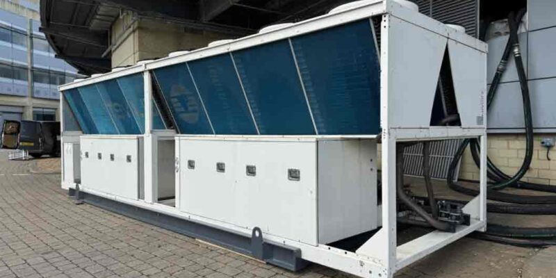 swimming pool chiller rental in dubai