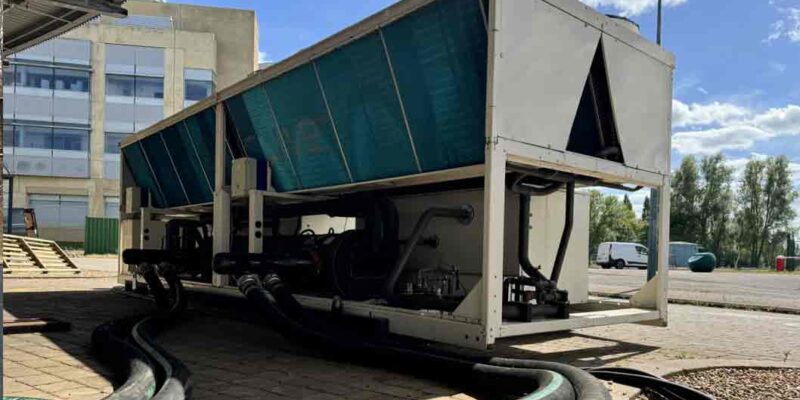 swimming pool chiller rental in uae
